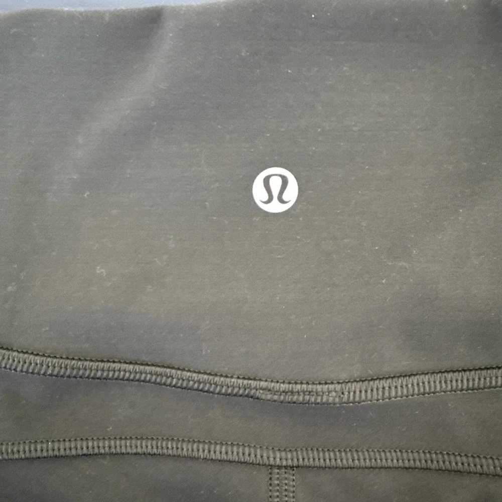 Lululemon In Movement Short Women's 6 Lululemon W7AJ8S Biker Studio Gray/Taupe